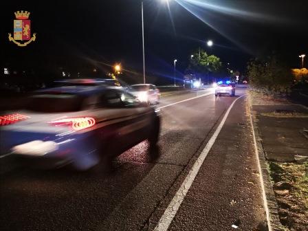 Inseguimento ad alta velocità tra le vie cittadine a Modena: arrestato dalla Polizia di Stato