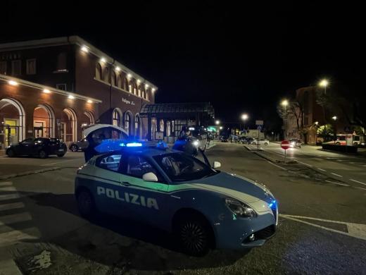 LA POLIZIA DI STATO HA DATO ESECUZIONE A UN’ORDINANZA DI CUSTODIA CAUTELARE IN CARCERE NEI CONFRONTI DI UN 32ENNE.