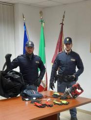 Questura di Monza e della Brianza: la Polizia di Stato rintraccia e blocca in città tre cittadini rumeni pronti a commettere furti in appartamenti.