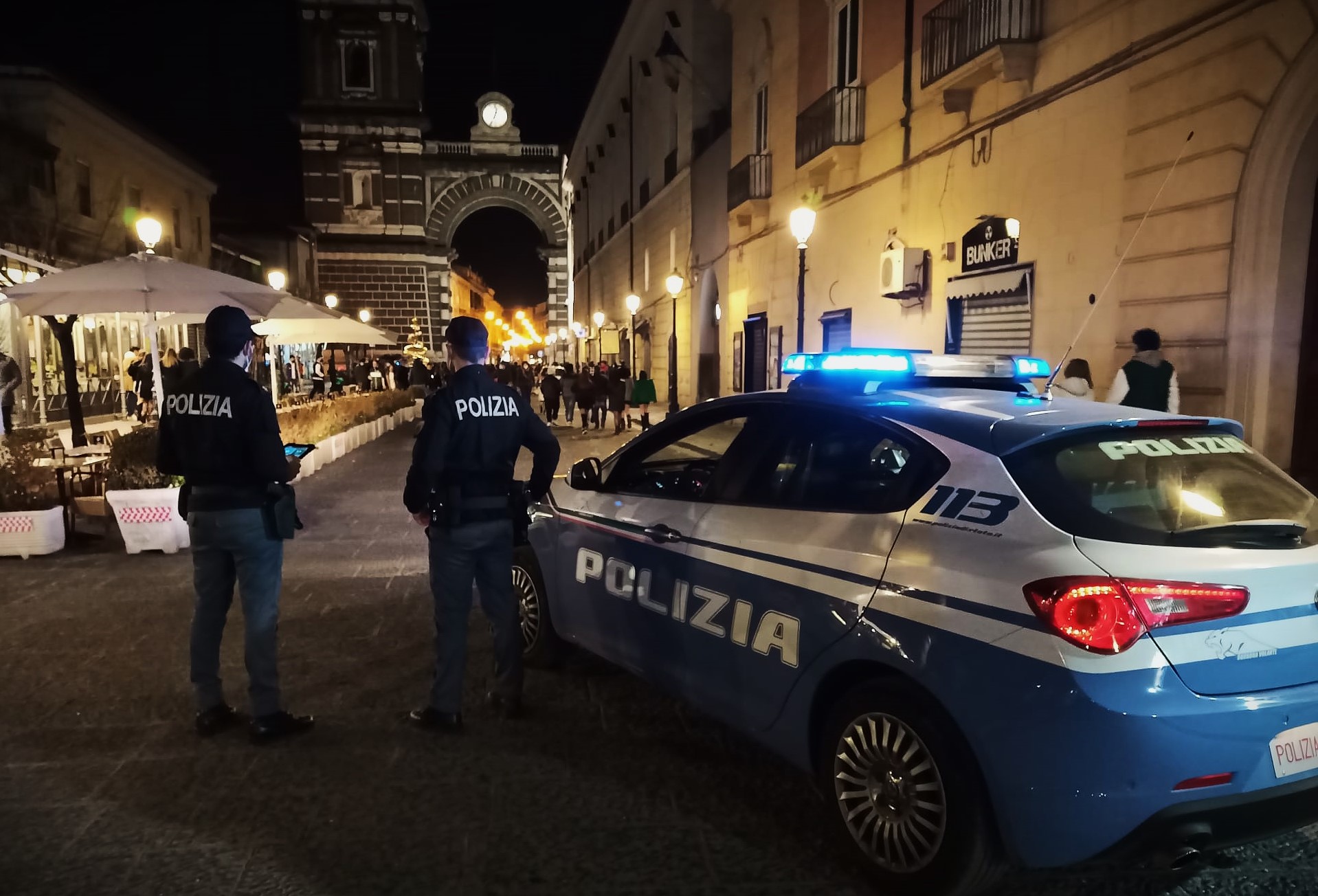 Furti in negozi di abbigliamento del centro, arrestato ad Aversa.