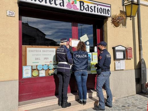 Polizia di Stato e Polizia Locale di Ravenna chiudono un locale per 5 giorni