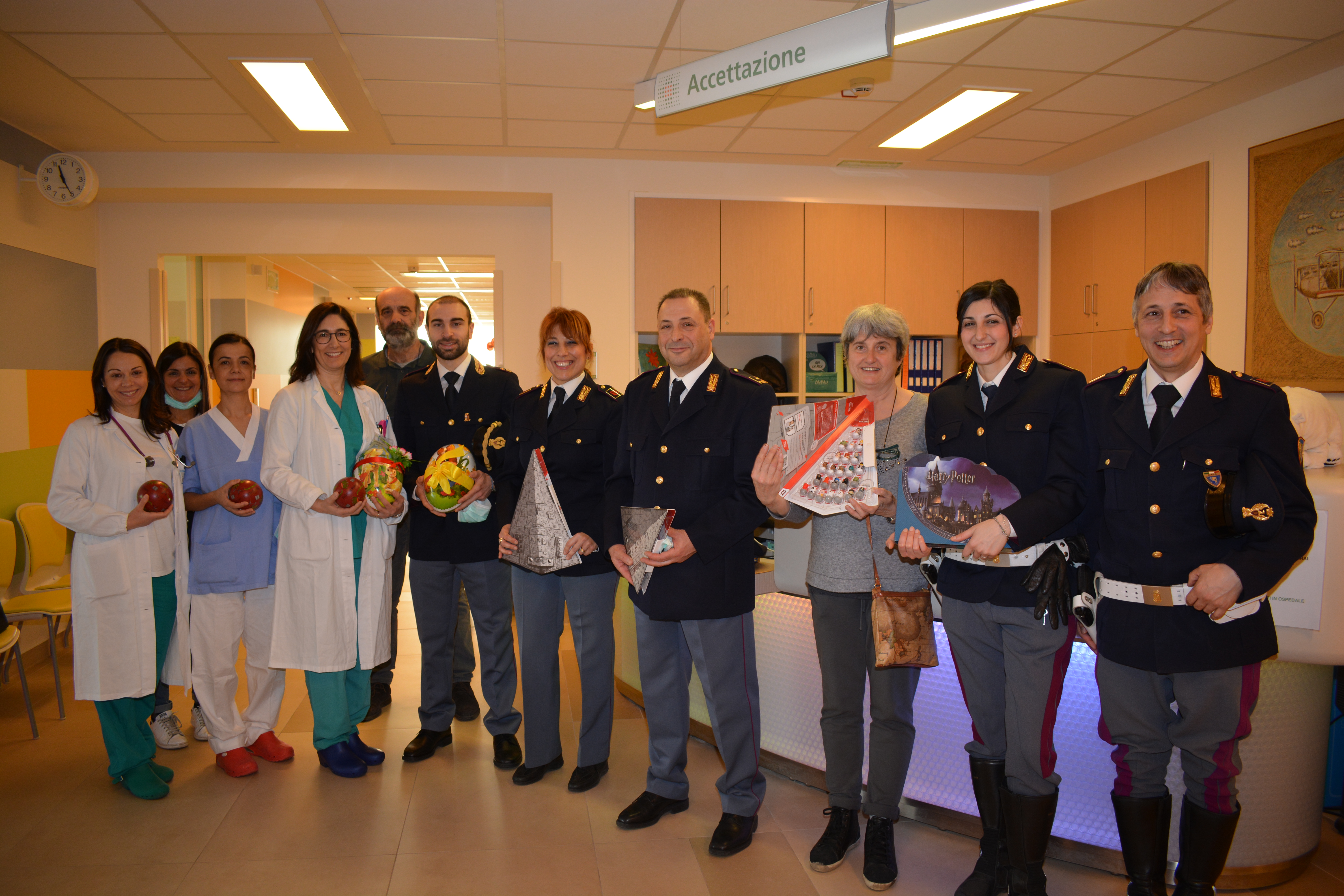 La Polizia di Stato visita i bambini all’Ospedale "Pietro Barilla"