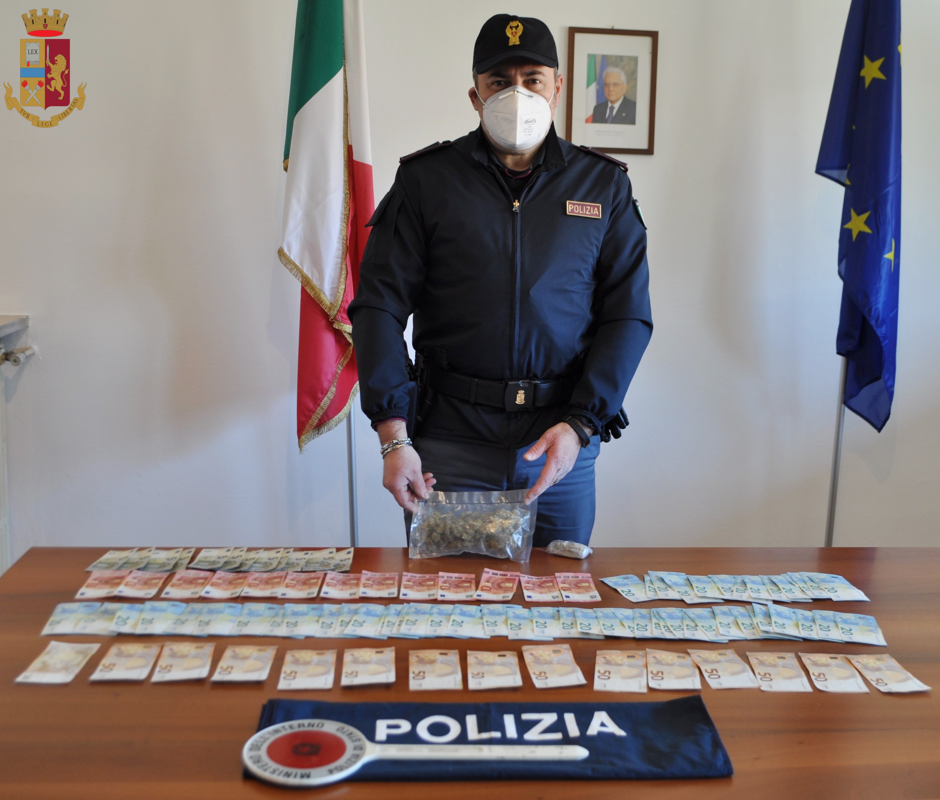 Commissariato di Crema: arrestato un 23enne italiano per spaccio e detenzione di sostanza stupefacente.