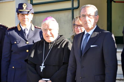 Il Vescovo Giuseppe Piemontese in visita alla Questura ternana