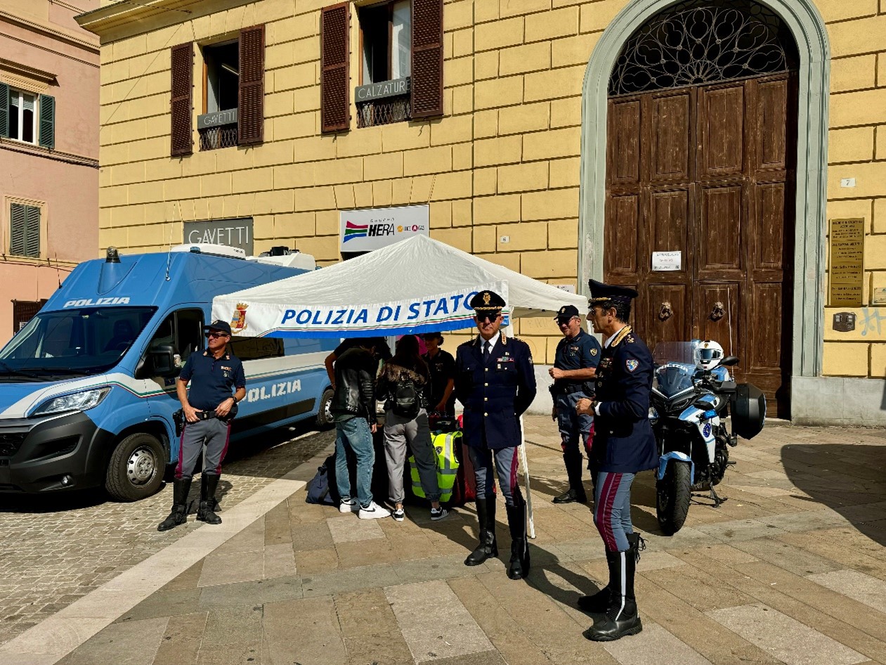 Gazebo Polizia Stradale