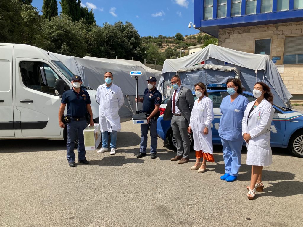 La Polizia di Stato di Cagliari dona materiale sanitario all’Ospedale Pediatrico Microcitemico “Antonio Cao”