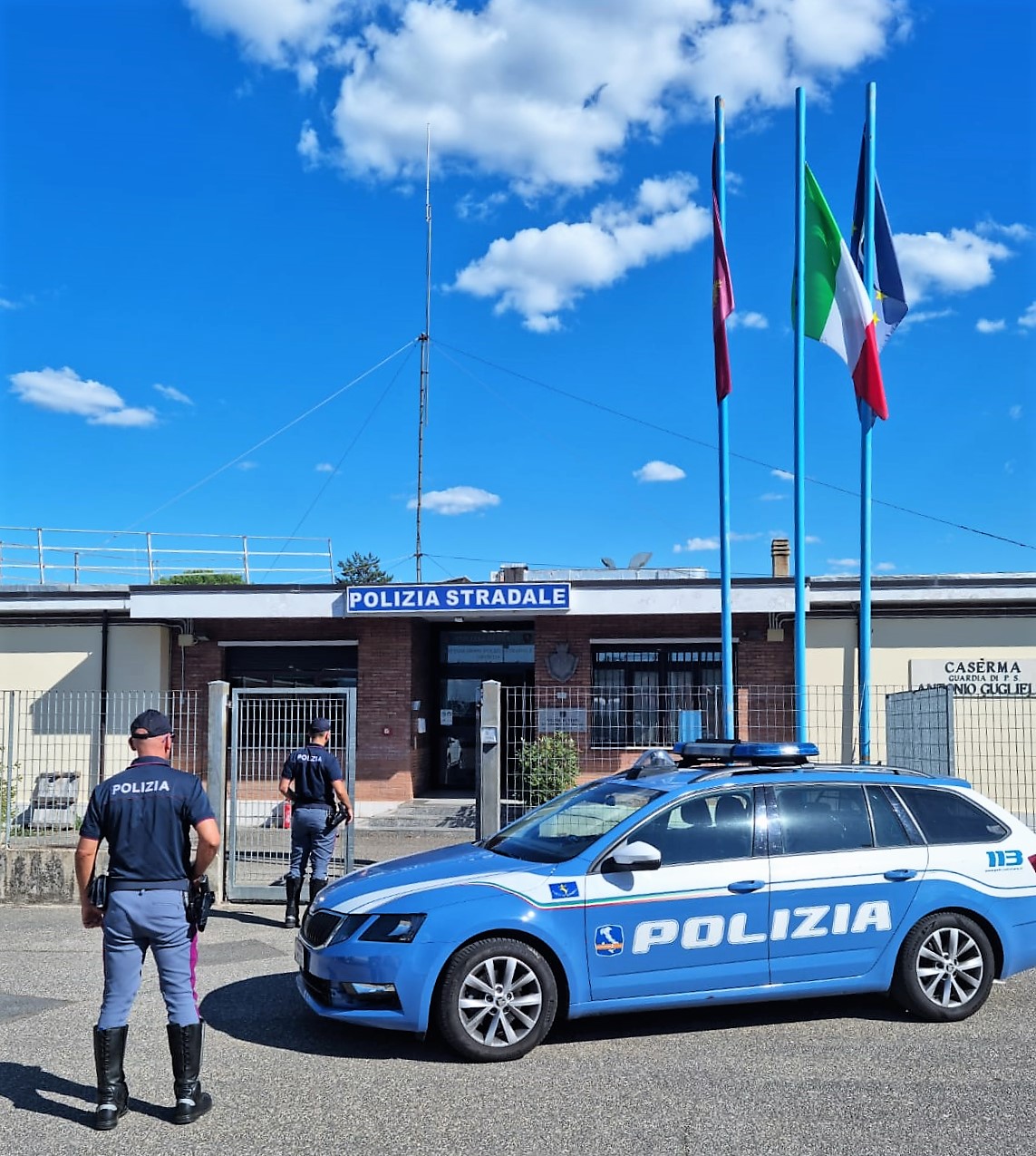 La Polizia di Stato di Orvieto scopre un'organizzazione criminale dedita alle truffe on line