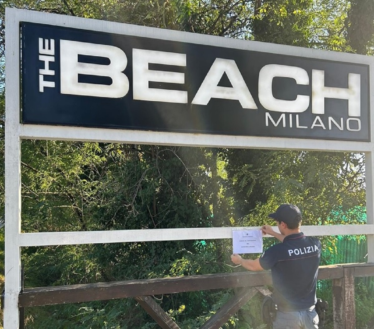 Il Questore di Milano sospende la licenza per 30 giorni alla “Discoteca The Beach”