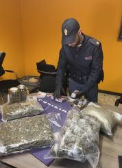 La Polizia di Stato trae in arresto in flagranza di reato due presunti trafficanti di droga
