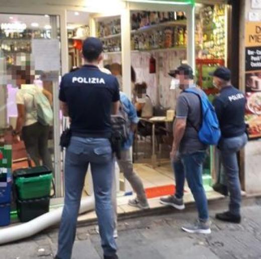 Cagliari. Contrasto alla “malamovida”. La Polizia di Stato chiude un locale dove si continuava a somministrare alcool a minorenni.