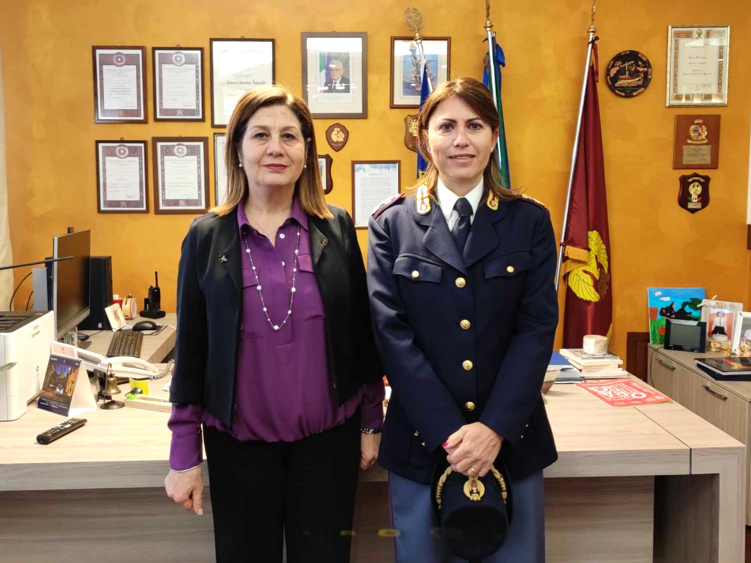 Questa mattina il Questore Pinuccia Albertina Agnello e i funzionari della Questura hanno accolto il Primo Dirigente della Polizia di Stato Patrizia Pagano