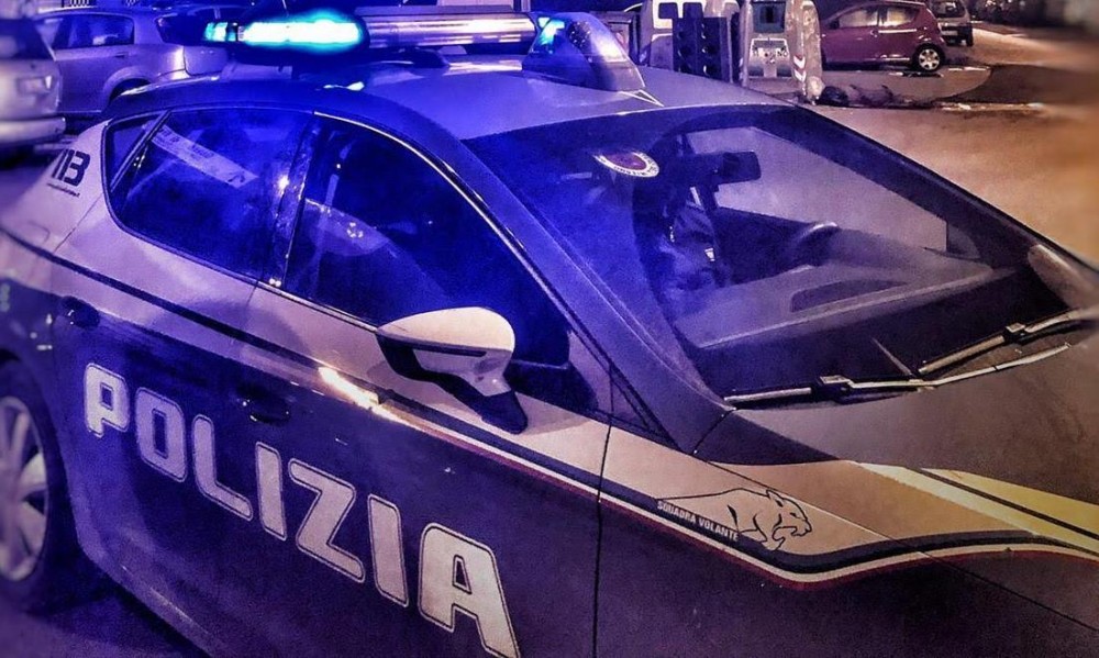 Pescara : la Squadra Volante trae in arresto un cittadino romeno e un cittadino nigeriano