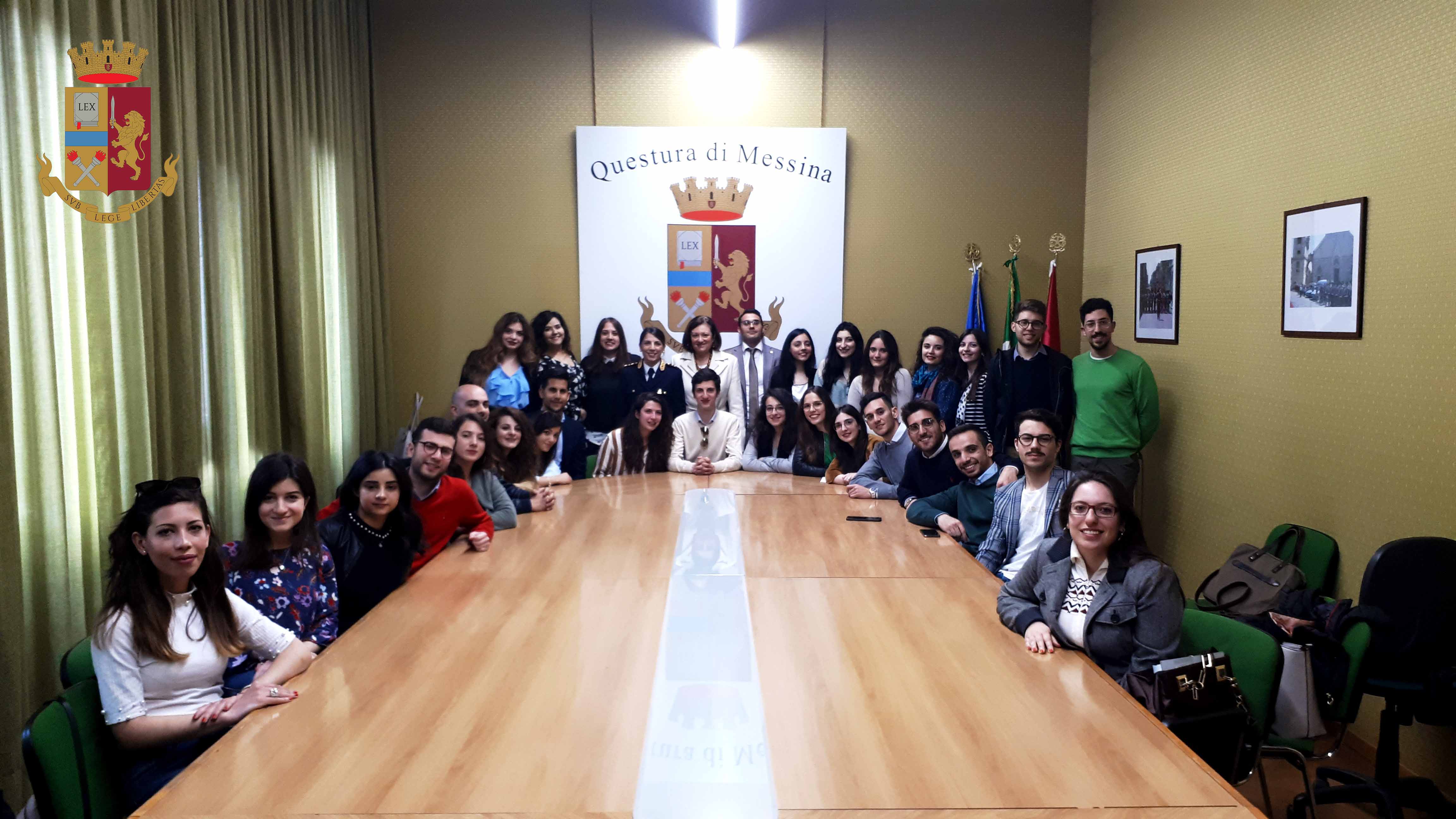 La Questura di Messina apre le porte dei propri uffici agli studenti del locale ateneo universitario