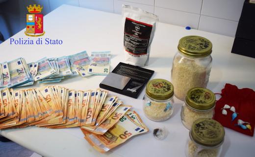 La Polizia di Stato arresta due albanesi per spaccio di droga