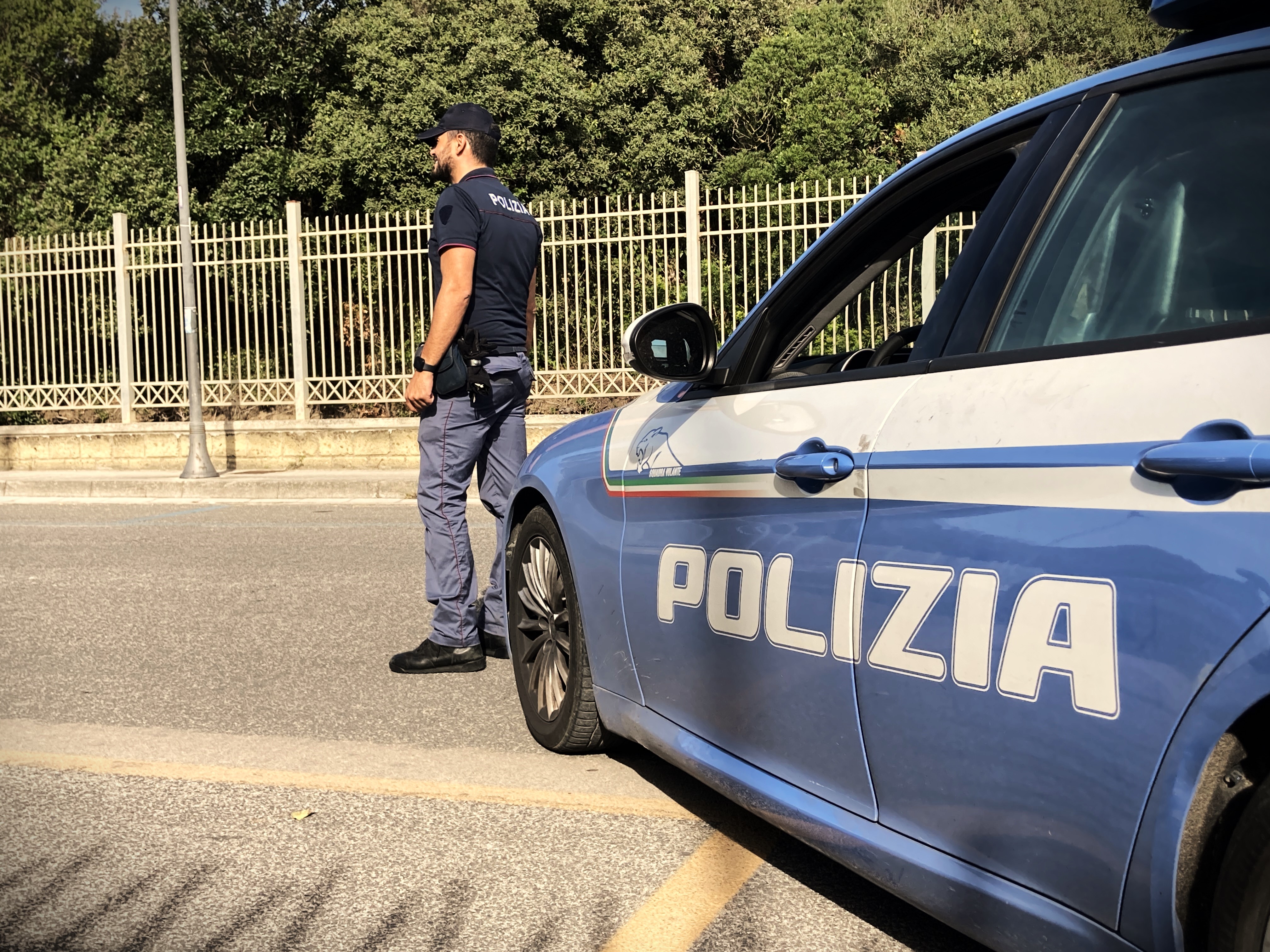Rientra in Italia dopo essere stato espulso, arrestato a Castel Volturno dalla Polizia di Stato.