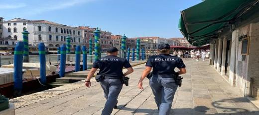 POLIZIA DI STATO DI VENEZIA: STRETTA CONTRO LA CRIMINALITA’ NEL CENTRO DI VENEZIA: INTENSIFICATI I SERVIZI DI CONTROLLO NELLA ZONA DI CANNAREGIO DA PARTE DELLE FORZE DELL’ORDINE