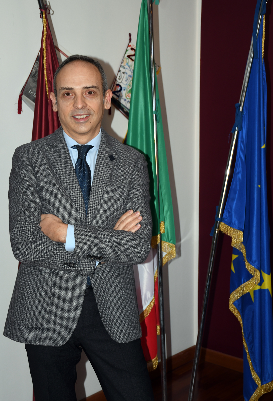 Dr. Claudio Cicimarra
