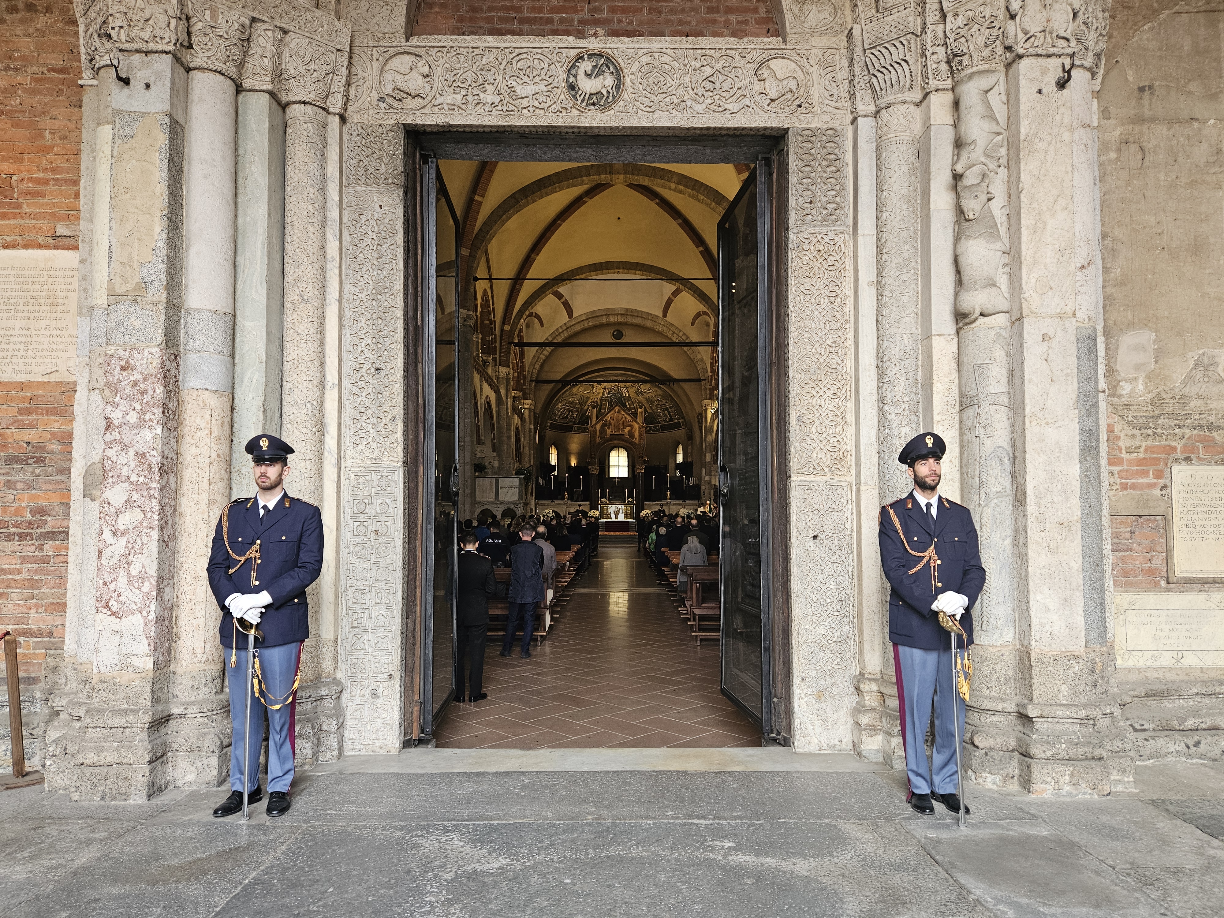 Milano, oggi si celebra San Michele Arcangelo Santo Patrono della Polizia di Stato