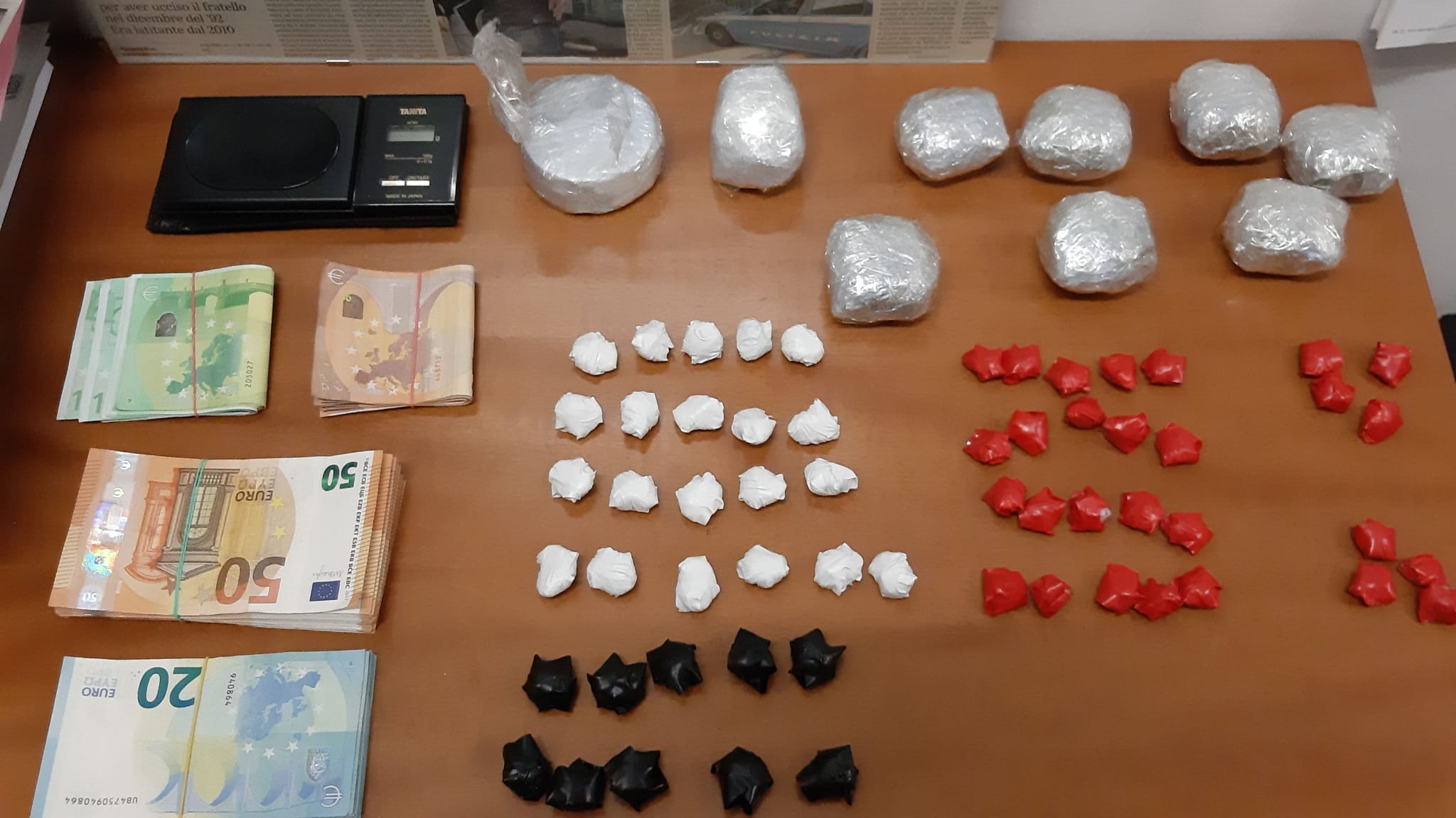 Spacciava cocaina ed eroina: arrestato dalla Polizia di Stato