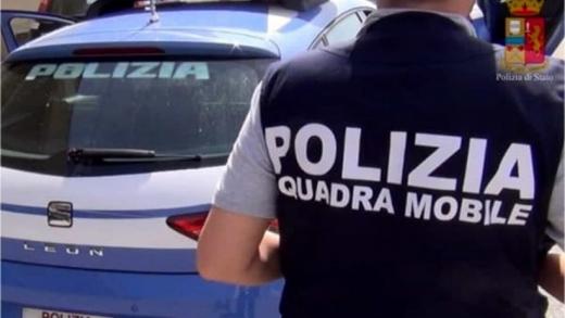 MASSA – Attività di contrasto allo spaccio di stupefacenti: la Polizia di Stato denuncia spacciatore.