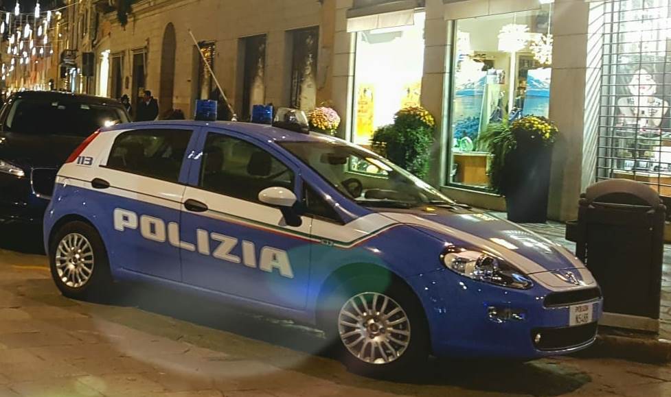 Spaccata alla Farmacia  “San Carlo”  di Corso Umberto a Mantova - Polizia  individua e denuncia 32enne  pregiudicato  bresciano