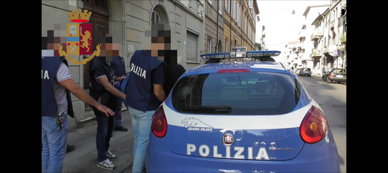 Viareggio - Prostituzione, spaccio, rapine: cinque arresti