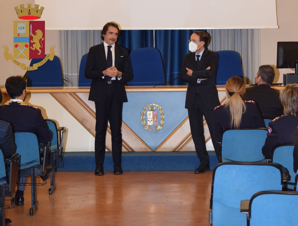 Il Prefetto Francesco Messina  Direttore Centrale Anticrimine della Polizia di Stato in visita presso la Questura di Reggio Emilia
