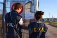 Polizia e CFS durante il sequestro