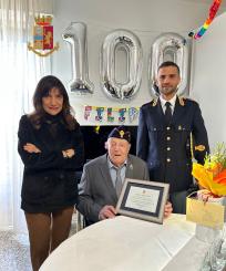 Compie 100 anni Filippo Valluzzi, poliziotto di Matera