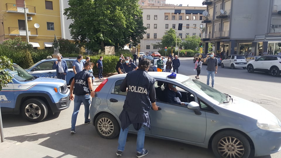 Caltanissetta, spaccio in centro storico: otto arresti della Polizia di Stato nell’ambito dell’operazione “notti bianche”.
