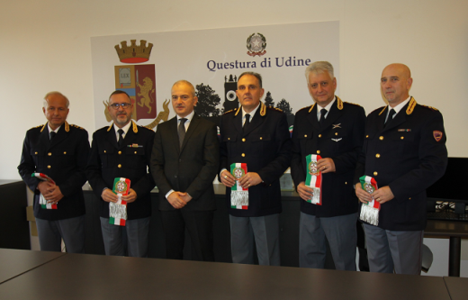 Presso la Questura di Udine, la consegna delle Sciarpe Tricolore ai neo Commissari