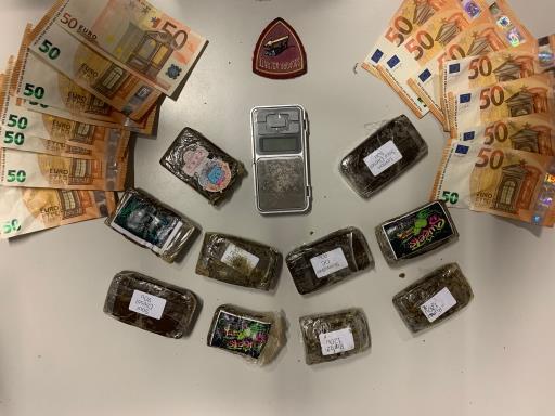 Sequestro droga e denaro