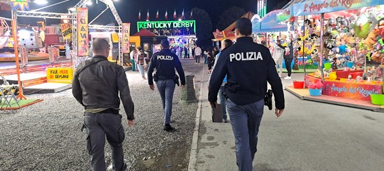 La Polizia di Stato, insieme alla Polizia Municipale, prosegue i controlli straordinari alla stazione di Lucca e nel centro storico