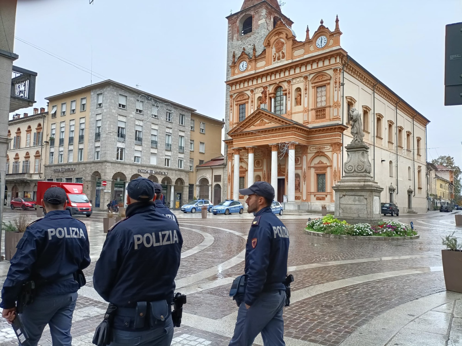 Controlli della Polizia di Stato a Novara e Borgomanero