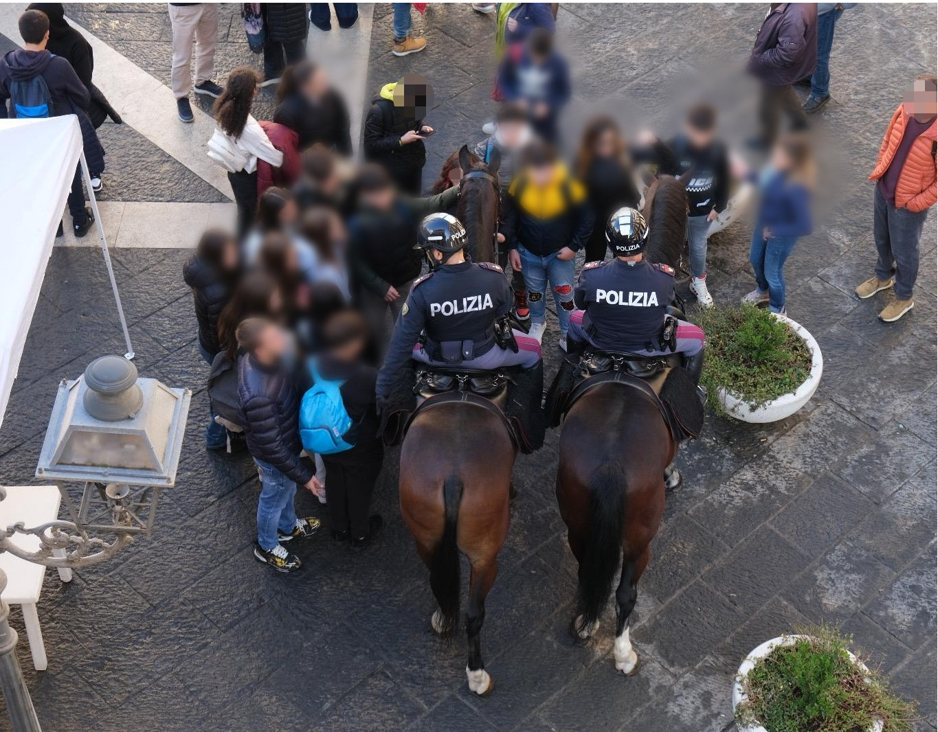 LA POLIZIA DI STATO TRA I GIOVANI, A CALTAGIRONE UNA GRANDE MANIFESTAZIONE CON GLI ALUNNI DELLE SCUOLE