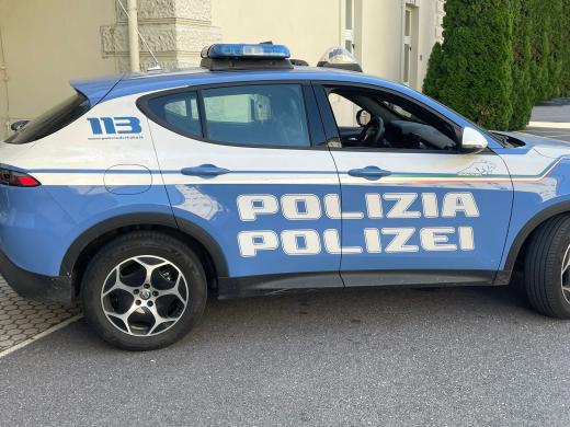 Polizia recupera merce rubata del valore di 10.000 euro grazie al GPS delle cuffie “air pods”