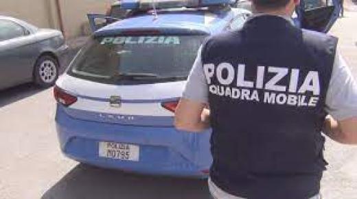 Pisa: la Polizia di Stato pone agli arresti domiciliari un soggetto autore di ripetuti furti nell’istituto scolastico Toti