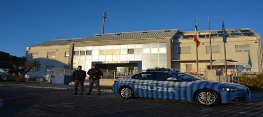 POLIZIA DI STATO DI VENEZIA: IL QUESTORE ALLONTANA 4 SOGGETTI DA JESOLO