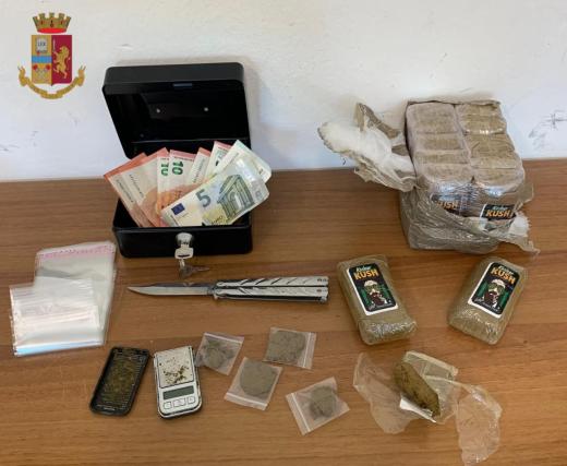 San Giovanni: scoperto con oltre 1,250 kg di hashish in casa. La Polizia di Stato trae in arresto un 20enne napoletano.