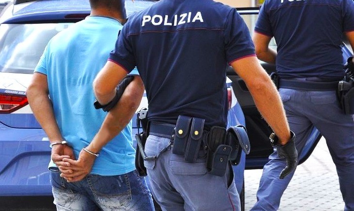 Gela, incensurato fugge all’alt della Polizia: arrestato dalla Polizia di Stato.