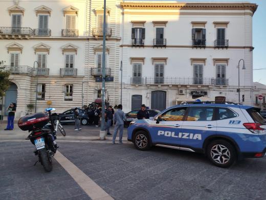 Questura Bat: Controlli congiunti tra Polizia di Stato, Polizie Locali di Andria, Barletta e Ministero delle Infrastrutture e dei Trasporti, stretta su bici elettriche e monopattini.