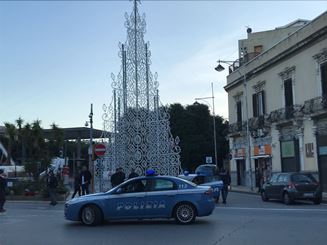 La Polizia di Stato intensifica il controllo del territorio. Tre gli arresti in città