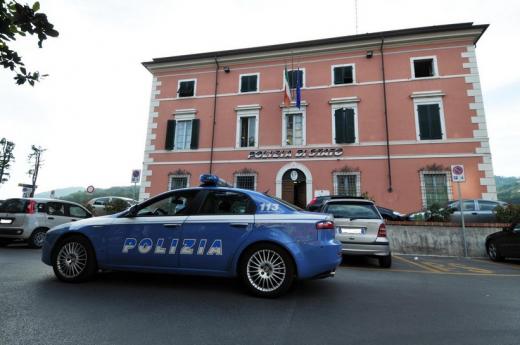 Carrara – Condannato a 7 anni di reclusione per maltrattamenti e violenze in famiglia: arrestato dalla Polizia di Stato.