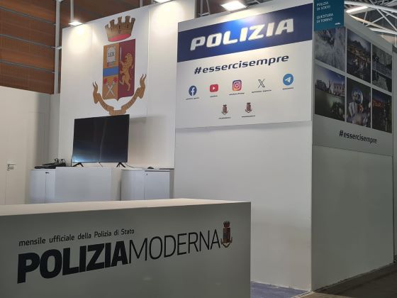 Torino: Salone del Libro 2024, lo stand della Polizia di Stato