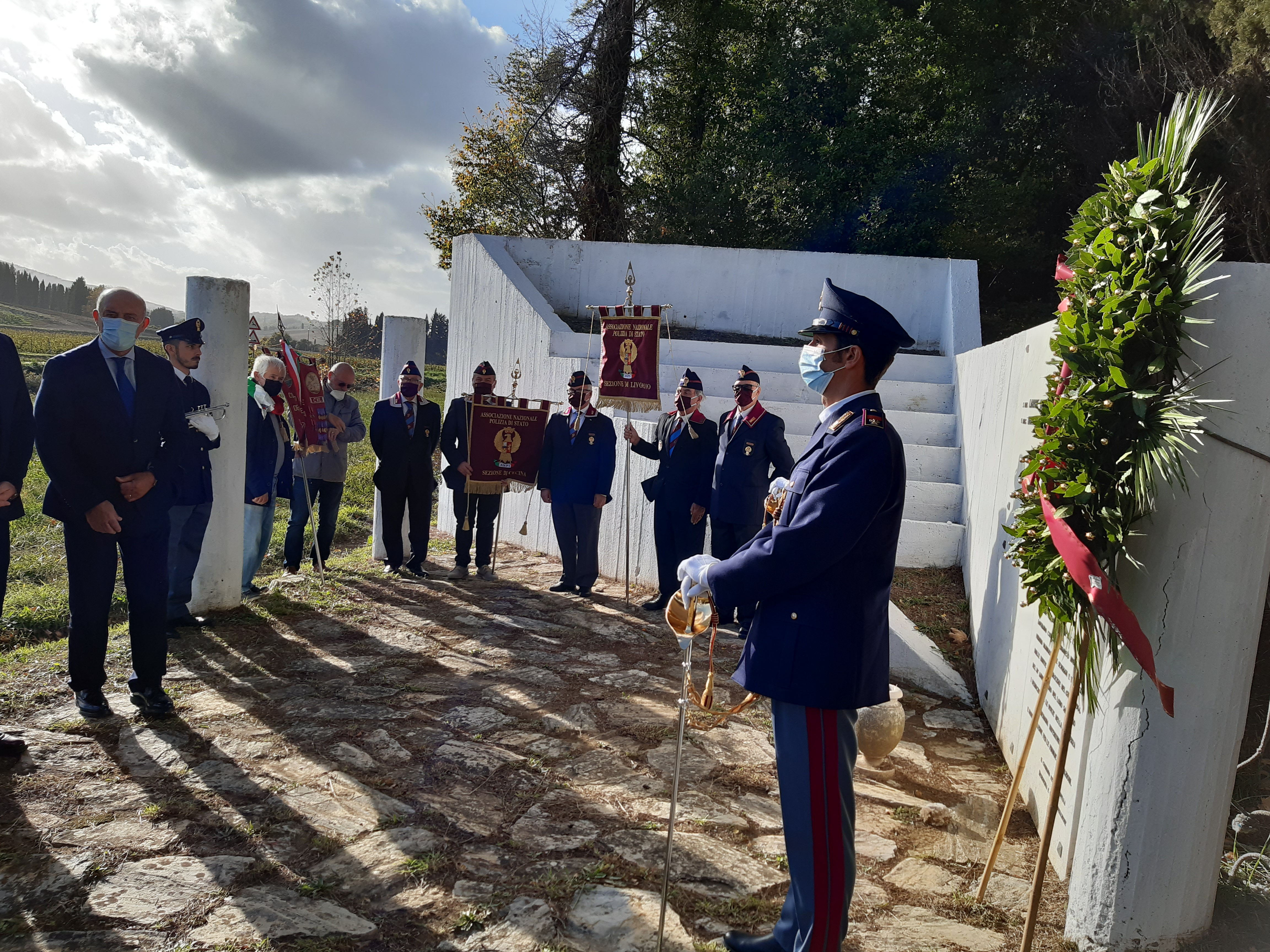 Nugola(Livorno), 2 Novembre 2021 Commemorazione dei defunti della Polizia di Stato.