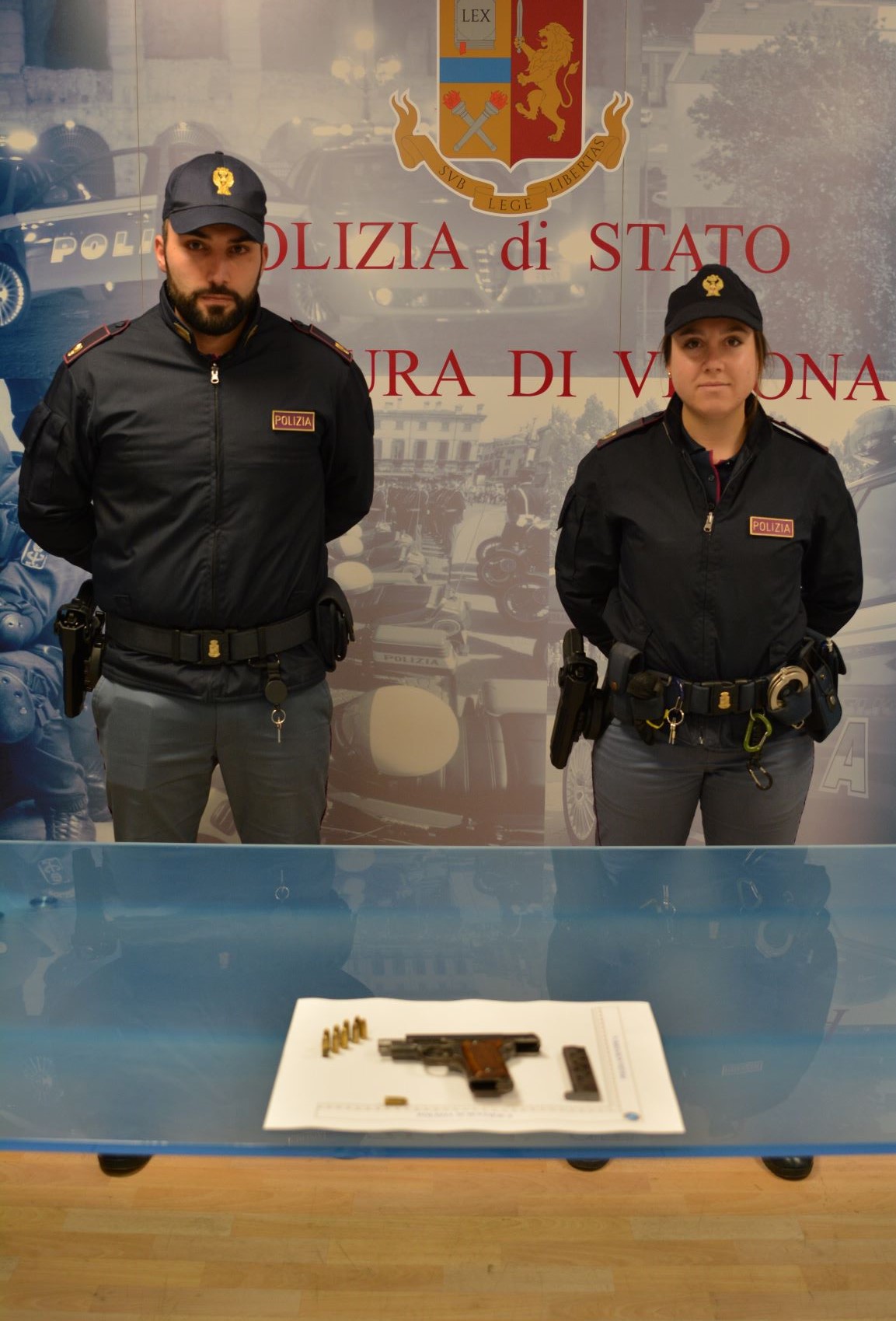 La Polizia Di Stato Di Verona Arresta Latitante Armato - Questura Di ...