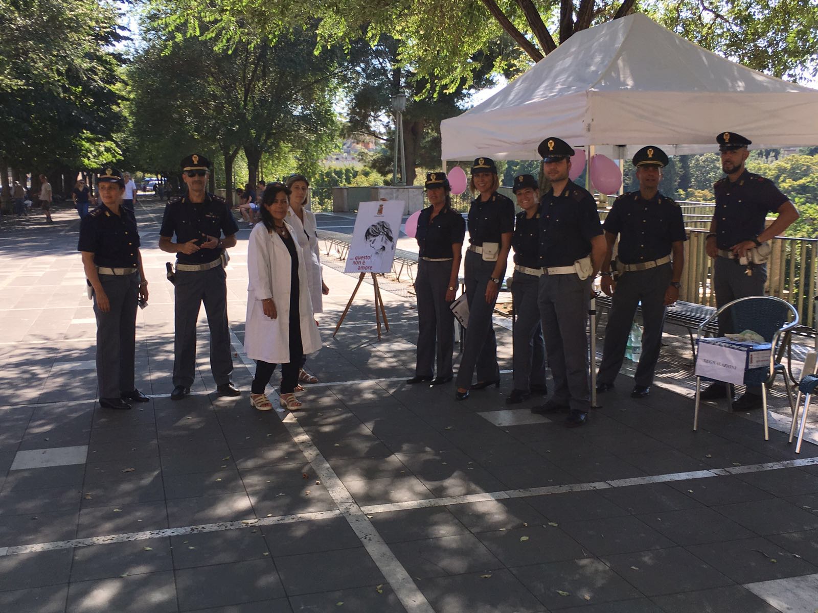 Foto-La Polizia di Stato accanto alle donne vittime di violenza