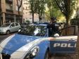 Sorprese mentre si aggirano furtivamente all’interno di un palazzo: la Polizia arresta due giovani donne per furto in abitazione