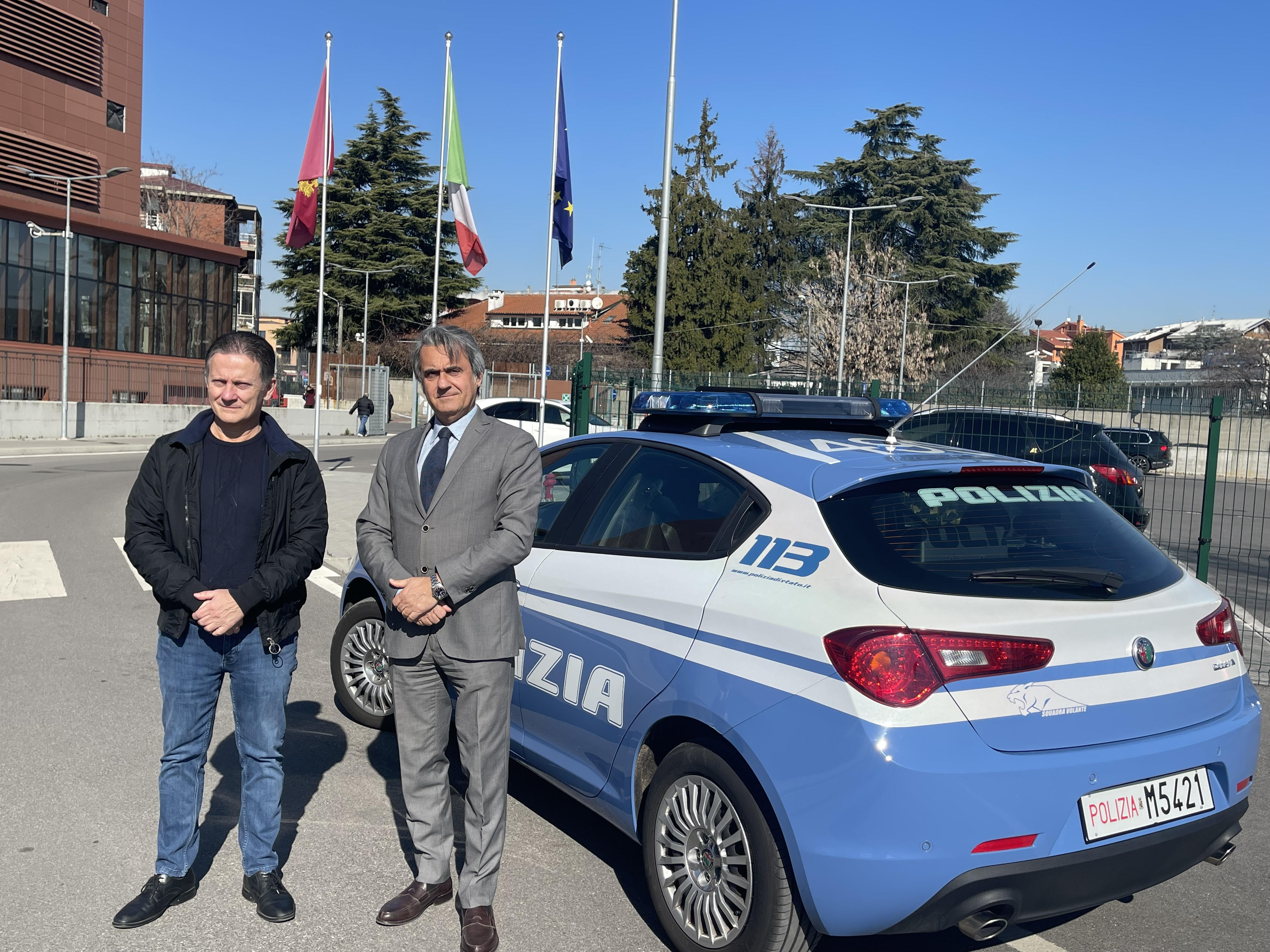 Monza e Brianza: Il Questore saluta il Sostituto Commissario Sandro Di Girolamo