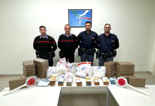 Maxi sequestro di cocaina: presunto autore arrestato in un'operazione congiunta tra Carabinieri e Polizia di Stato